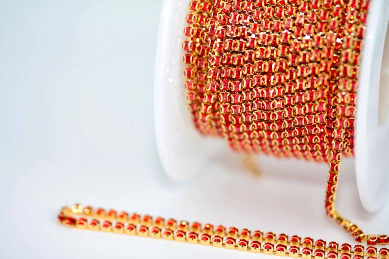 Ланцюжок стразовий Gold + Lt. siam